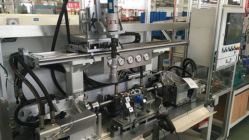 广东关节臂上下料机器人：揭秘其核心技术与选型要点